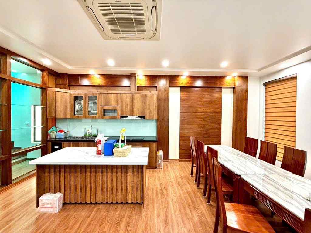 HÀNG HIẾM - MẶT PHỐ 7 TẦNG LÔ GÓC KINH DOANH